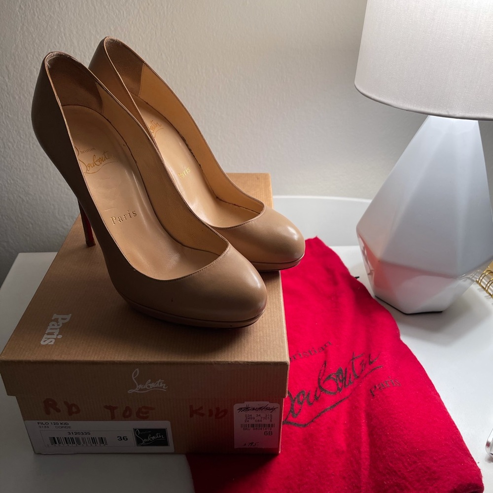 Christian Louboutin FILO pumps